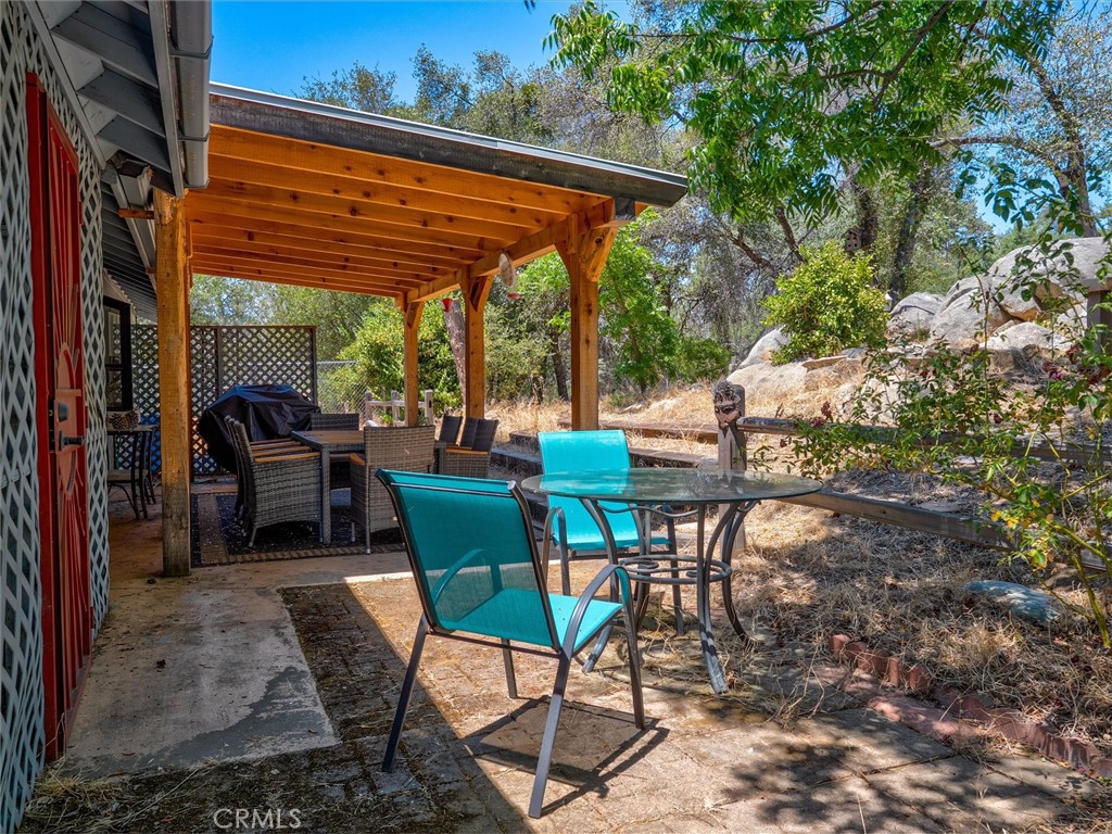 43710 Hilltop, Ahwahnee, CA 93601