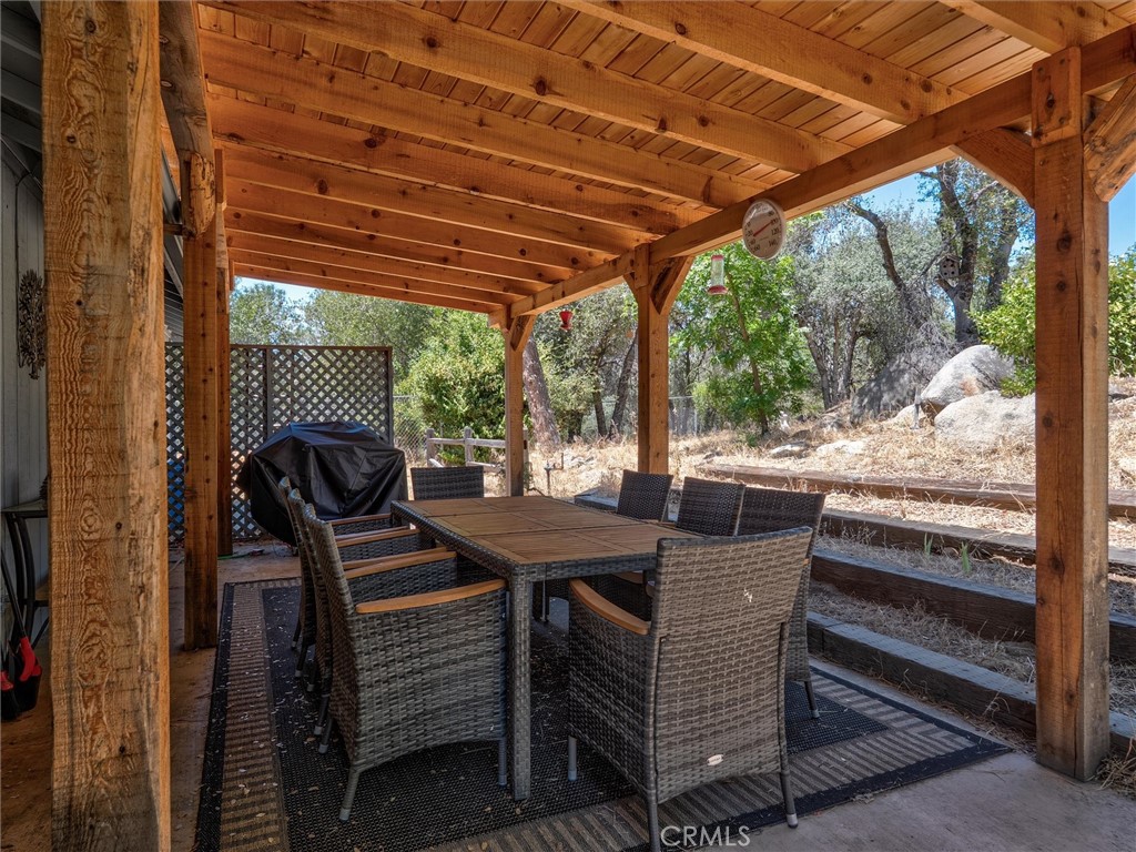 43710 Hilltop, Ahwahnee, CA 93601
