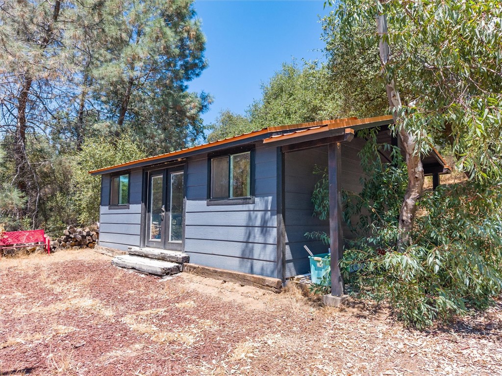 43710 Hilltop, Ahwahnee, CA 93601