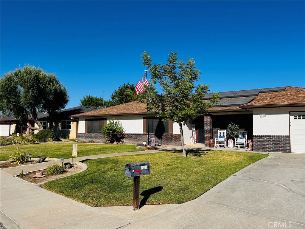 2560 Chestnut, Hanford, CA 93230