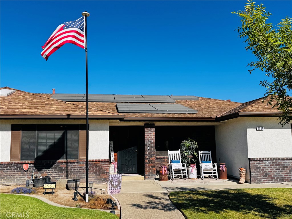 2560 Chestnut, Hanford, CA 93230