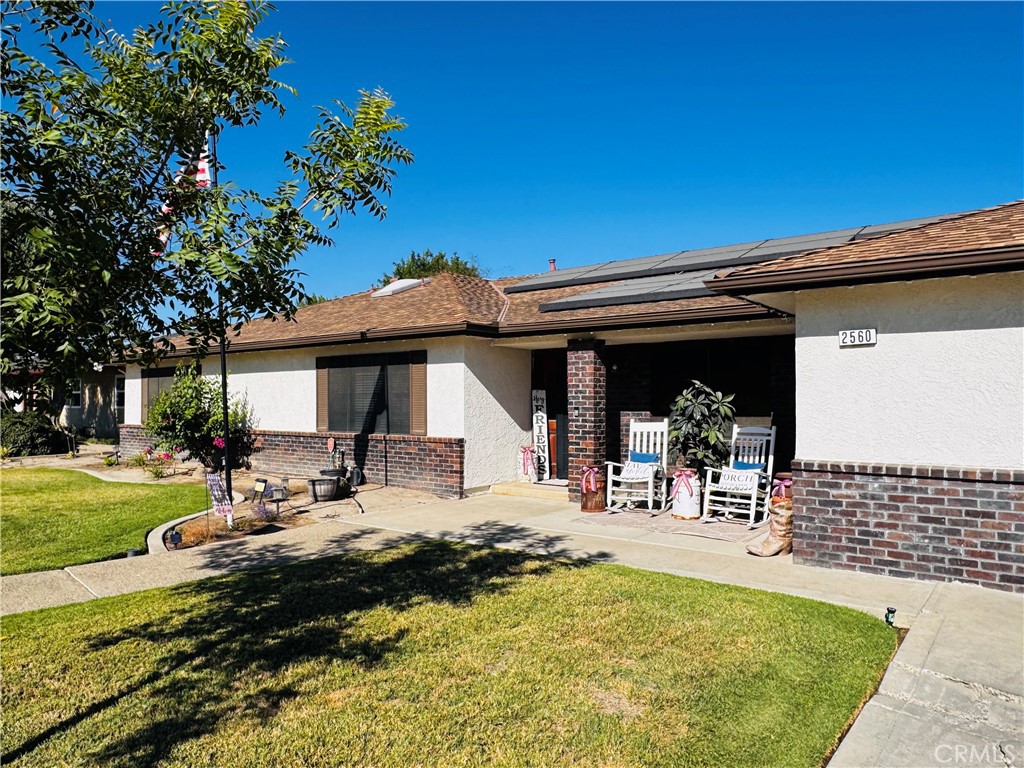2560 Chestnut, Hanford, CA 93230