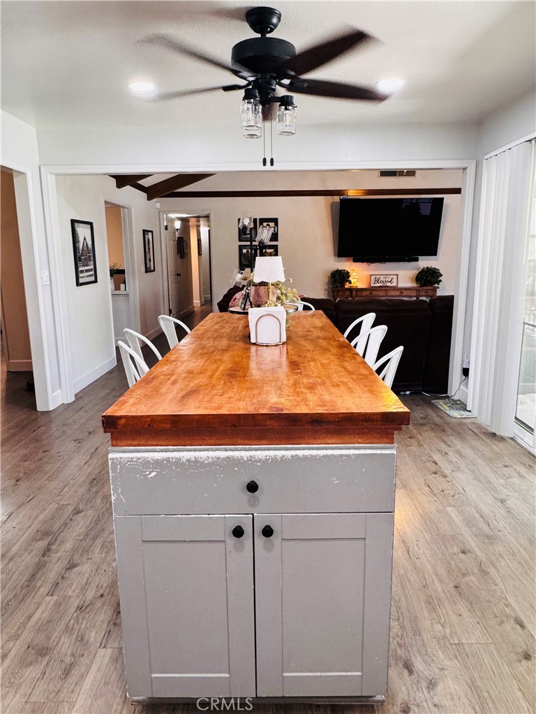 2560 Chestnut, Hanford, CA 93230