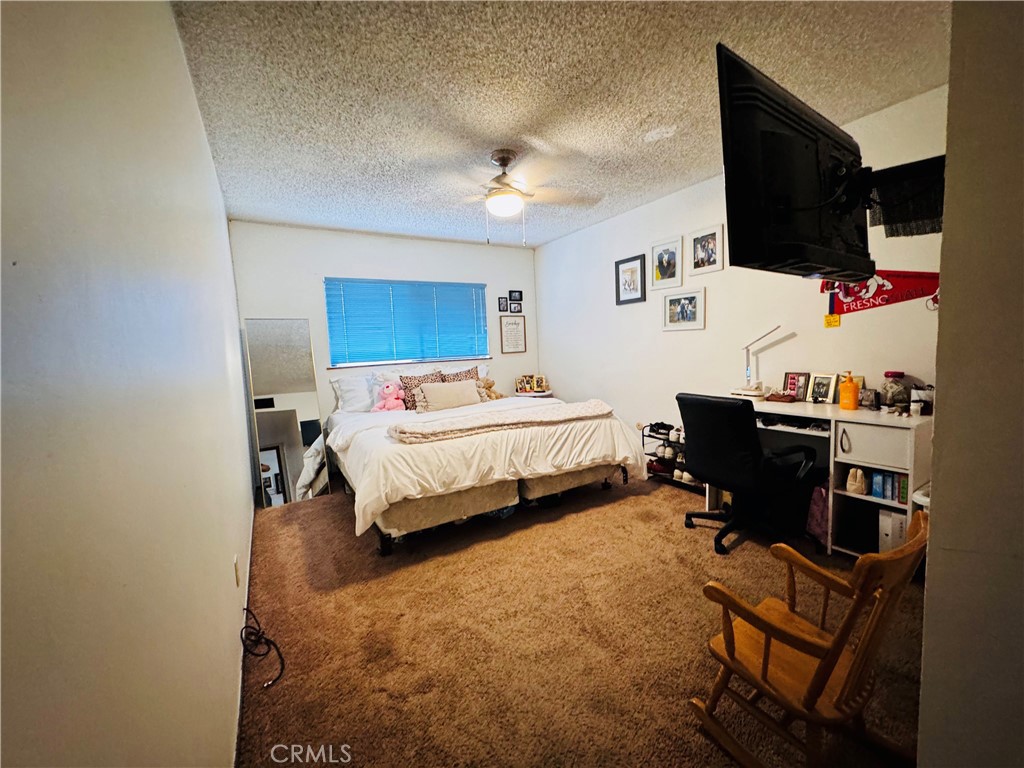 2560 Chestnut, Hanford, CA 93230