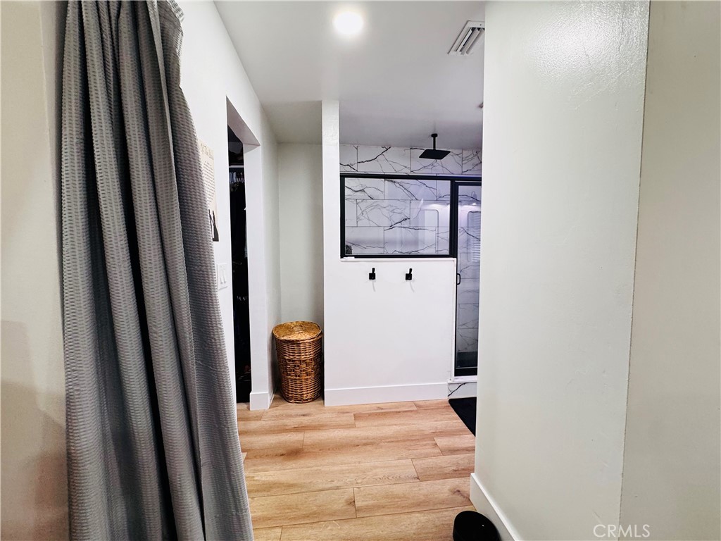 2560 Chestnut, Hanford, CA 93230