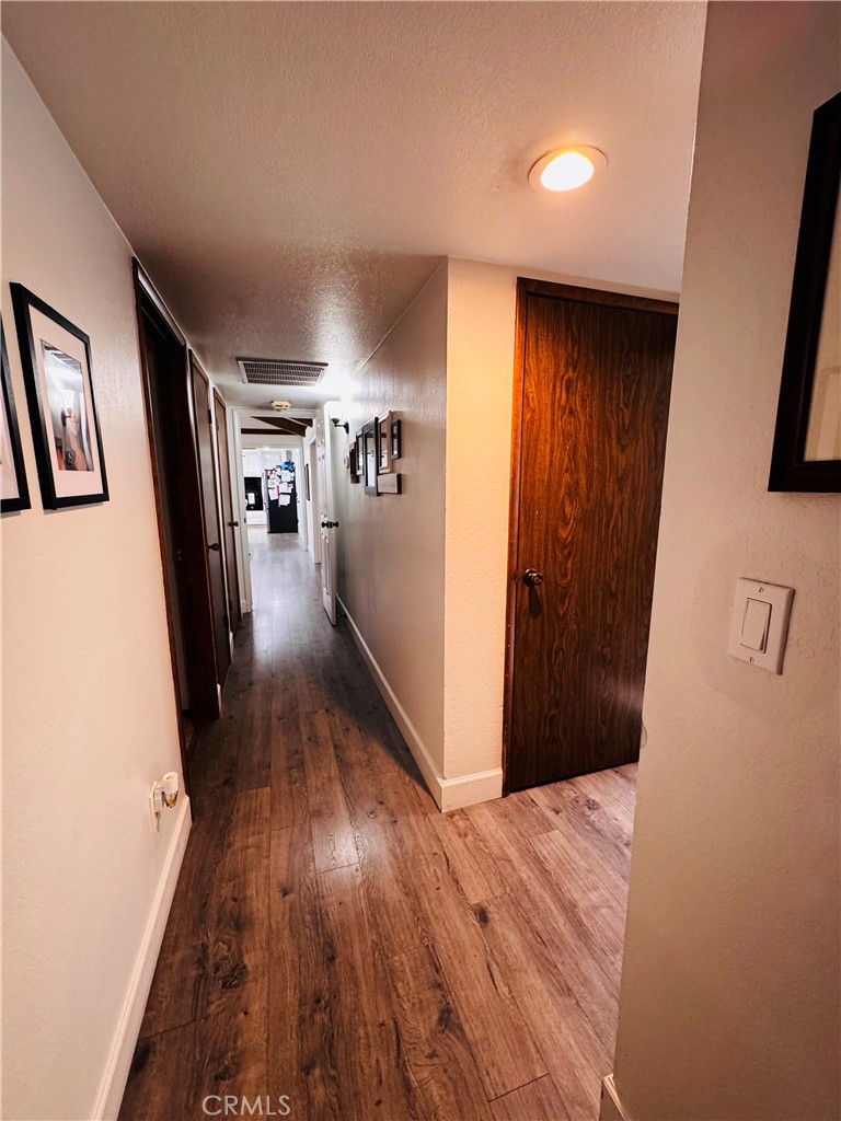 2560 Chestnut, Hanford, CA 93230