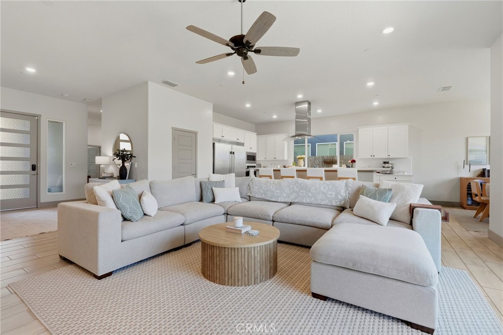 2407 W Andrew, Hanford, CA 93230