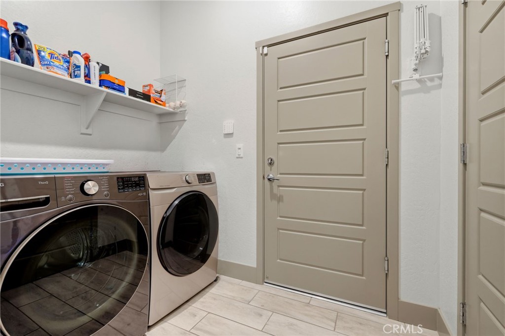 2407 W Andrew, Hanford, CA 93230