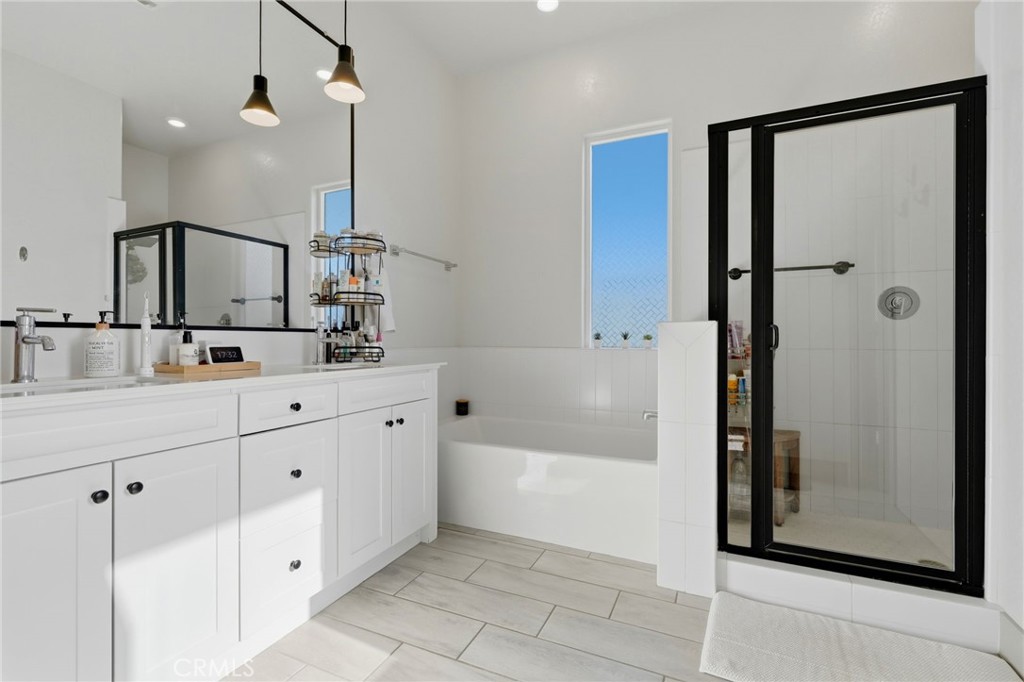 2407 W Andrew, Hanford, CA 93230