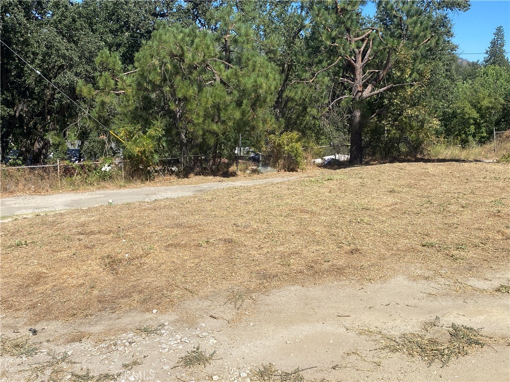 33081 Road 222, North Fork, CA 93643