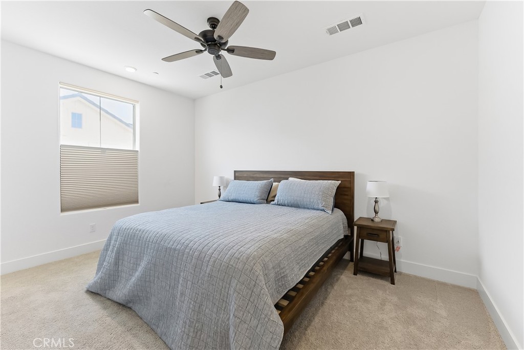 579 N Adler, Clovis, CA 93611