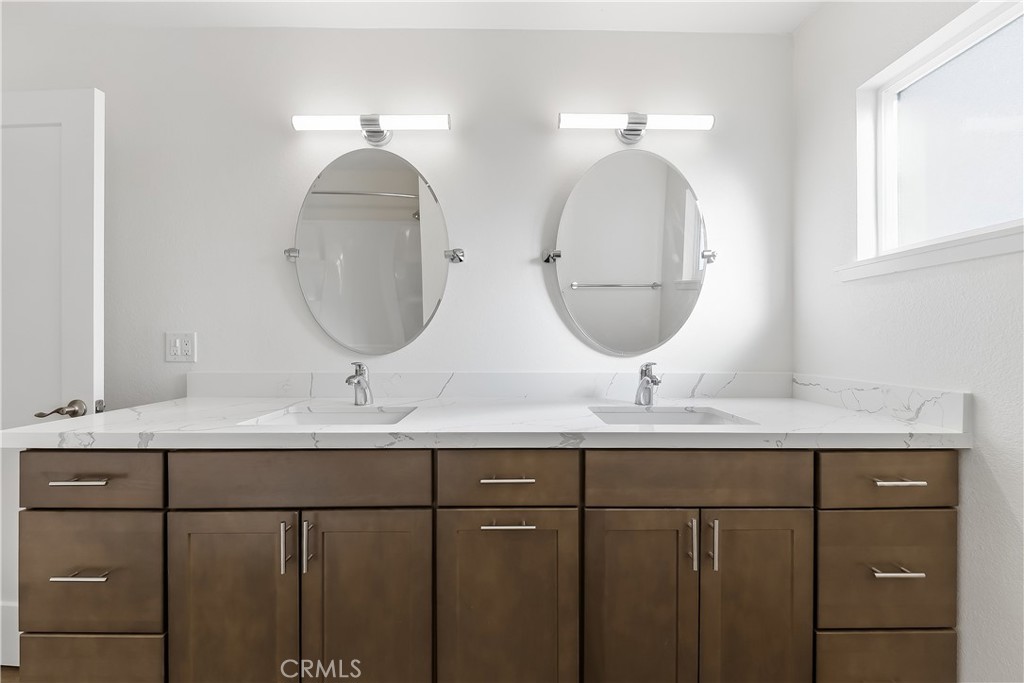 3042 W Mendes, Riverdale, CA 93656