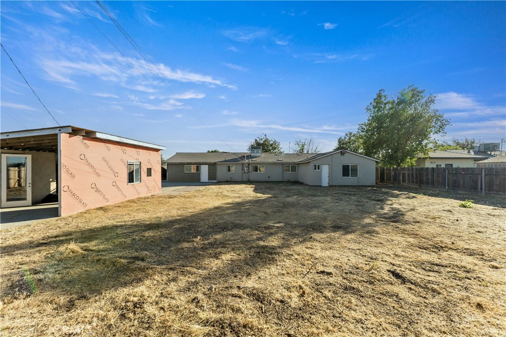 3042 W Mendes, Riverdale, CA 93656