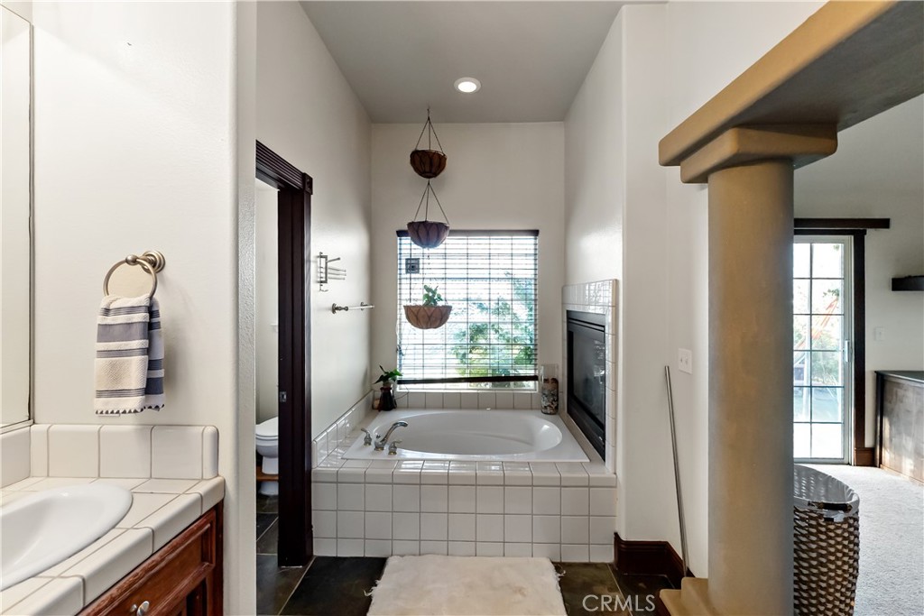 30047 Avenue 20, Madera, CA 93638