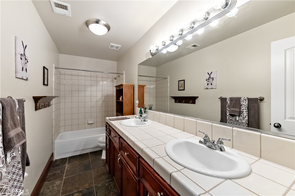30047 Avenue 20, Madera, CA 93638