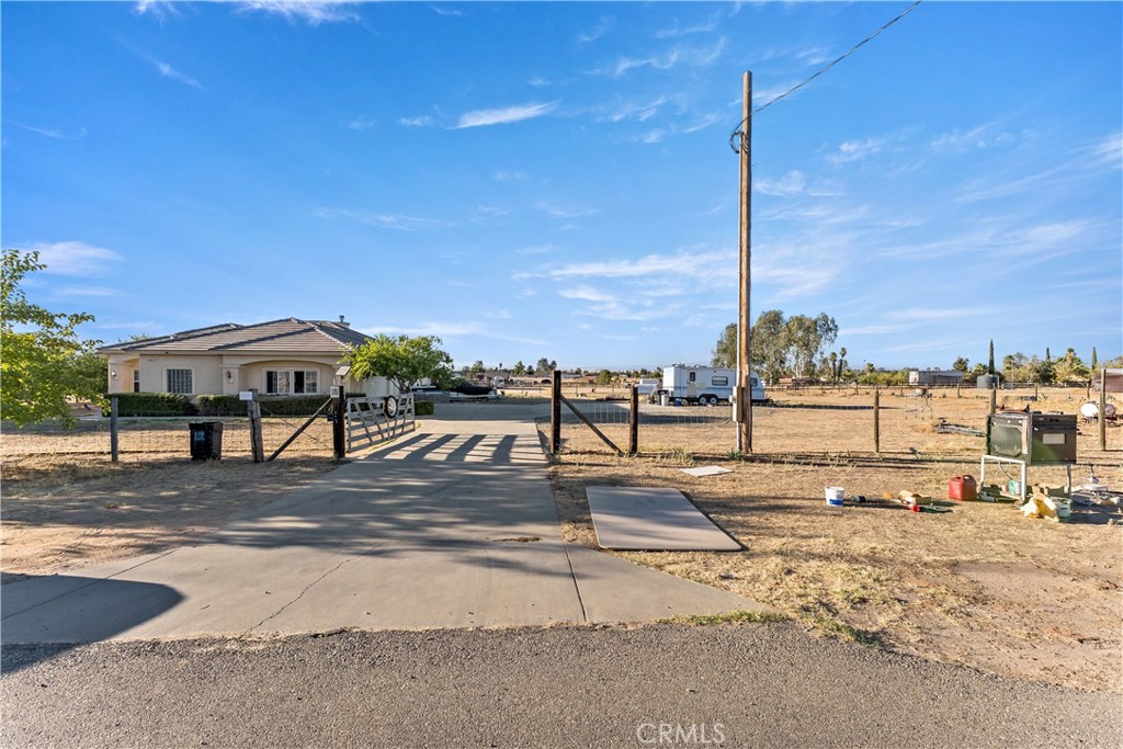 30047 Avenue 20, Madera, CA 93638