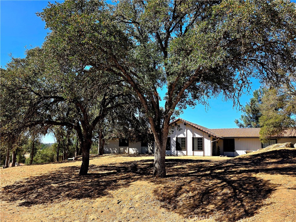 29682 Yosemite Springs Pkwy, Coarsegold, CA 93614