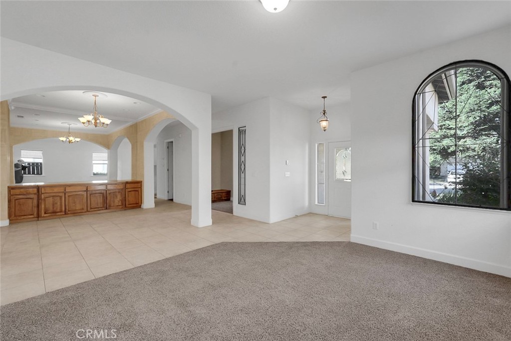 9514 N Larkspur Ave, Fresno, CA 93720
