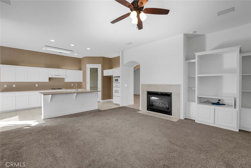 9514 N Larkspur Ave, Fresno, CA 93720