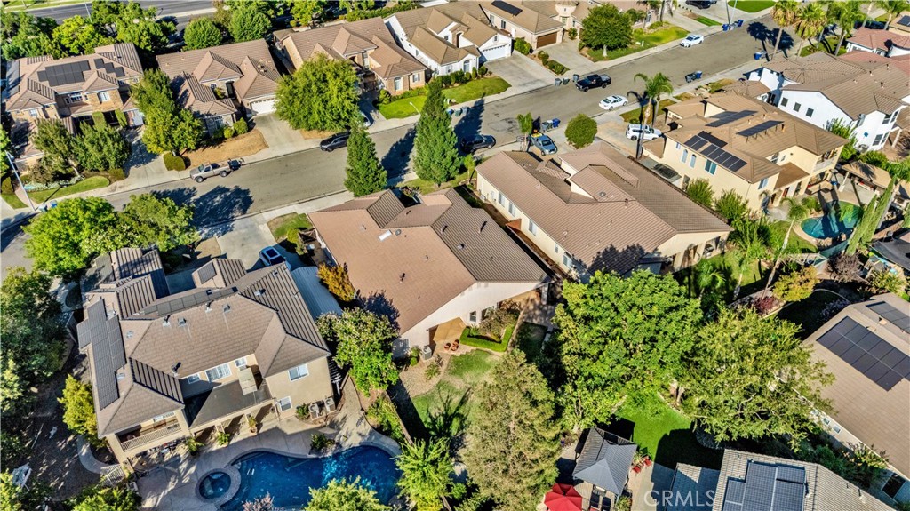 9514 N Larkspur Ave, Fresno, CA 93720
