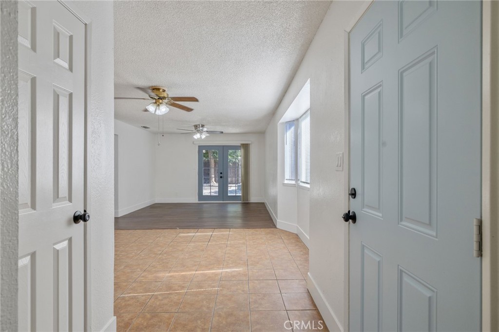 5451 W Santa Ana Ave, Fresno, CA 93722