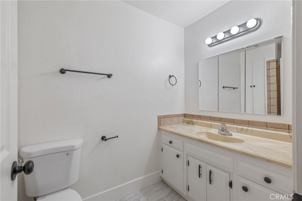 5451 W Santa Ana Ave, Fresno, CA 93722