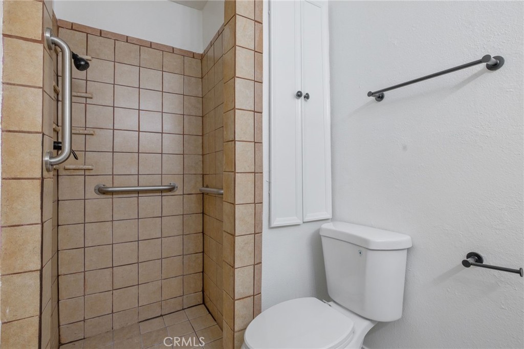 5451 W Santa Ana Ave, Fresno, CA 93722