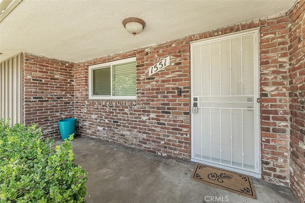 1551 E Almendra, Fresno, CA 93710