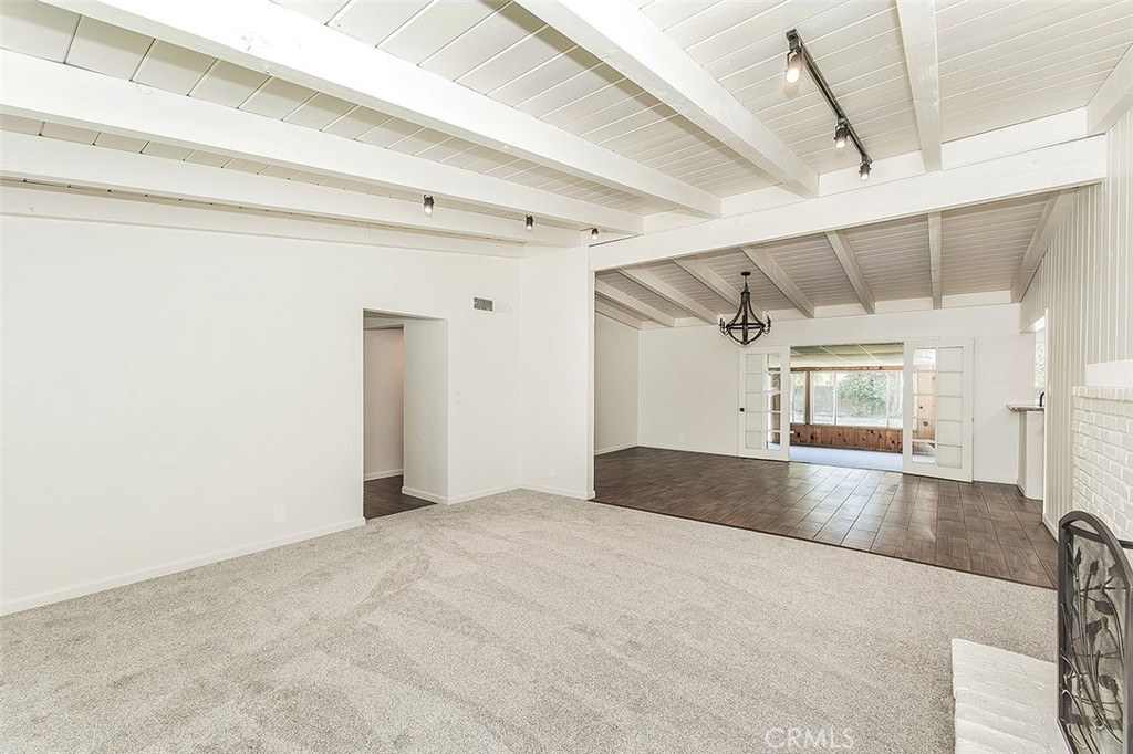 1551 E Almendra, Fresno, CA 93710