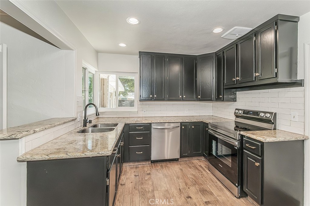 1551 E Almendra, Fresno, CA 93710