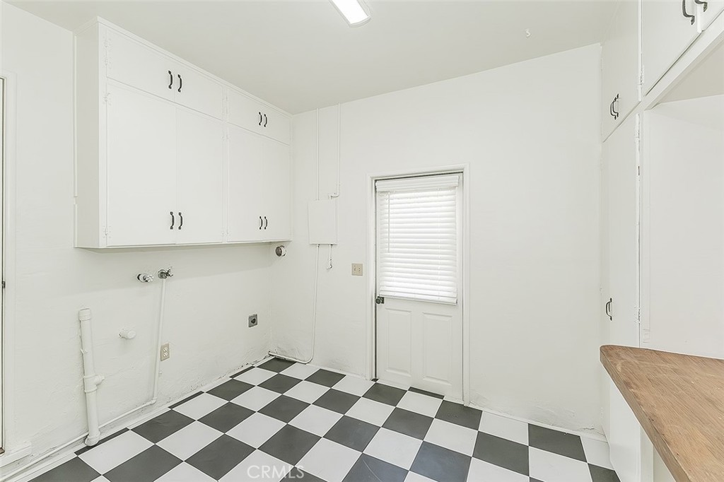 1551 E Almendra, Fresno, CA 93710