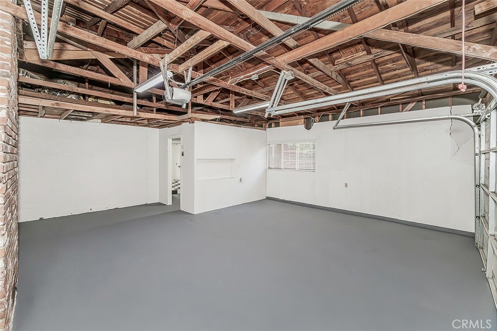 1551 E Almendra, Fresno, CA 93710