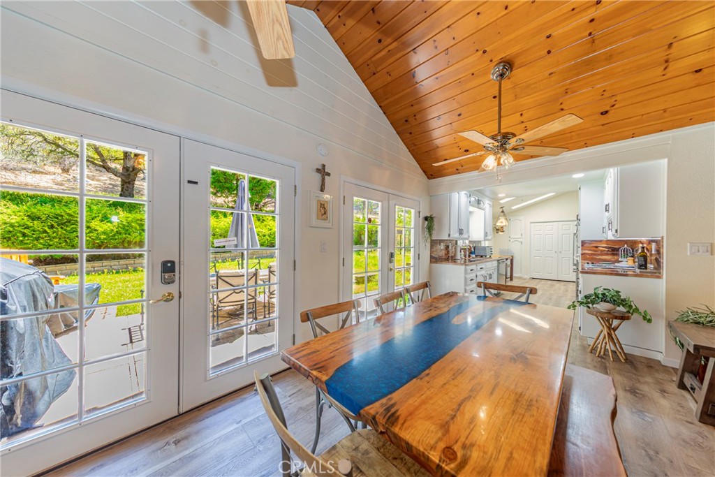 42395 Maples Ln, Oakhurst, CA 93644