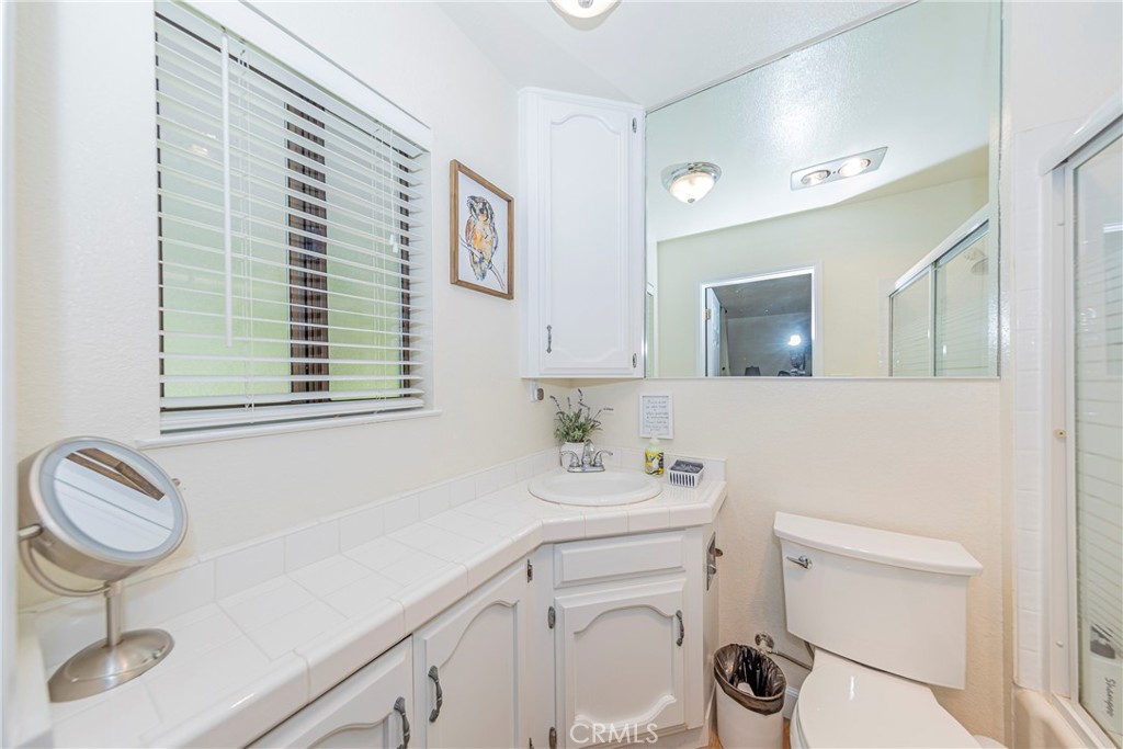 42395 Maples Ln, Oakhurst, CA 93644