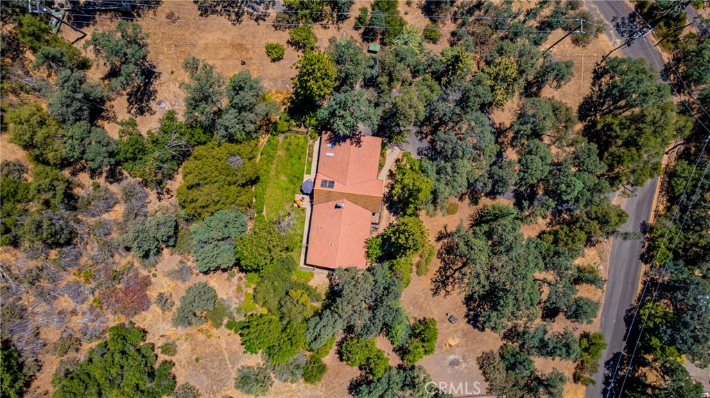 42395 Maples Ln, Oakhurst, CA 93644