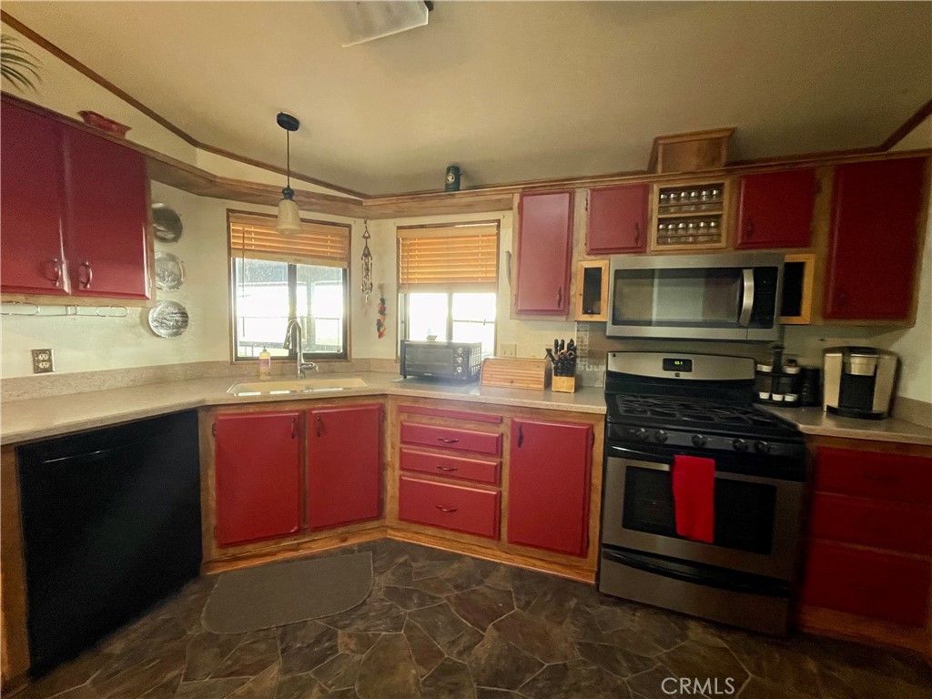 39737 Road 274 #26, Bass Lake, CA 93604