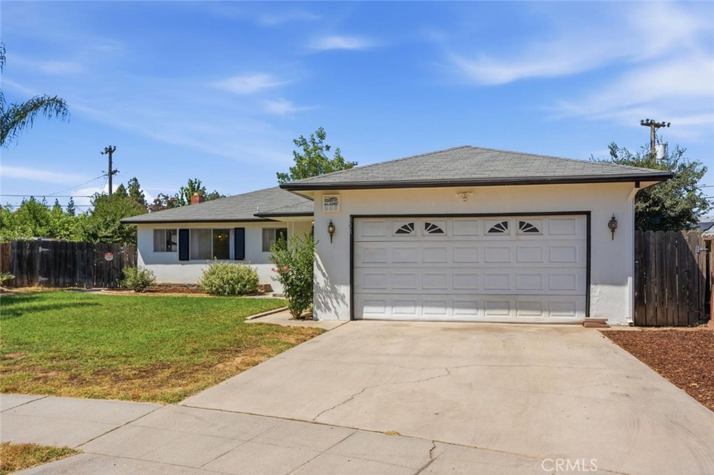 641 E Scott, Fresno, CA 93710