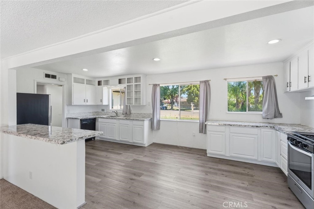 641 E Scott, Fresno, CA 93710