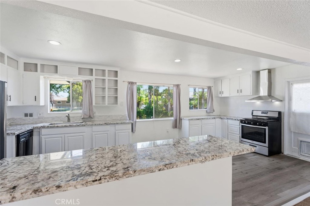 641 E Scott, Fresno, CA 93710