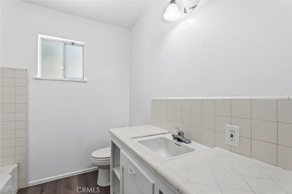 641 E Scott, Fresno, CA 93710