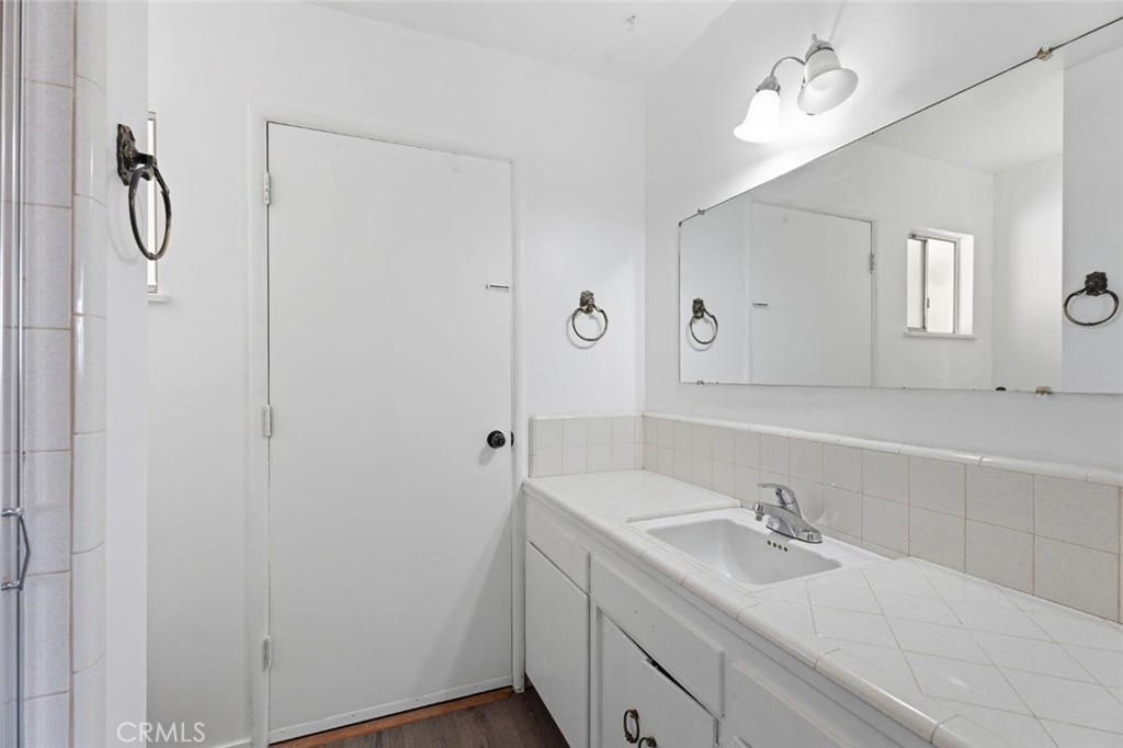 641 E Scott, Fresno, CA 93710