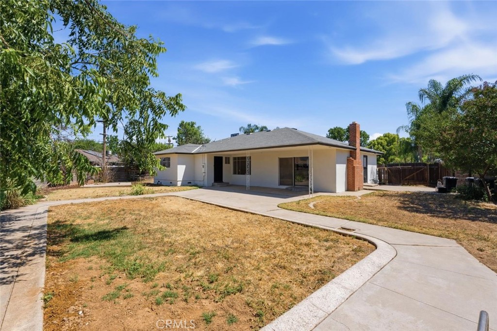 641 E Scott, Fresno, CA 93710