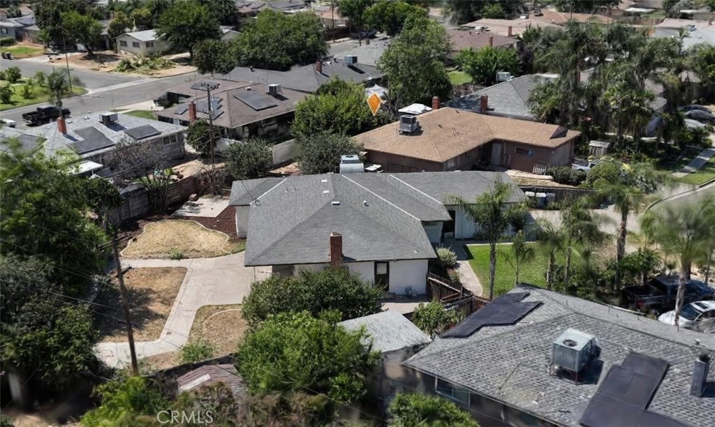 641 E Scott, Fresno, CA 93710