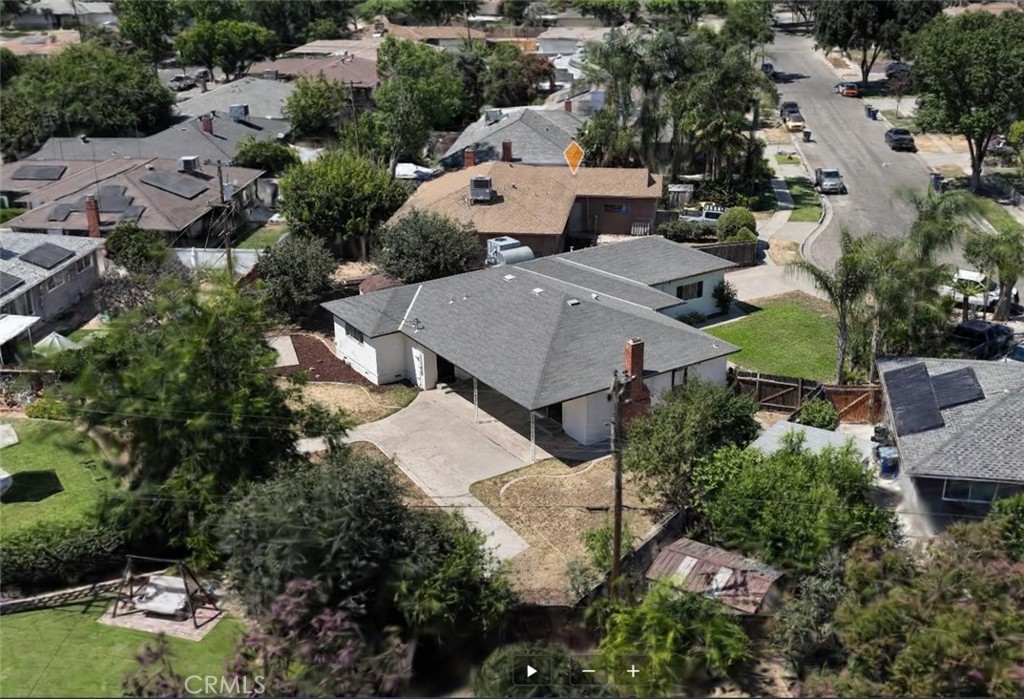 641 E Scott, Fresno, CA 93710
