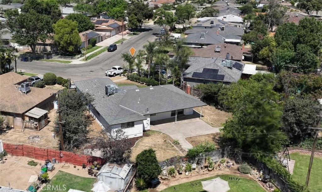 641 E Scott, Fresno, CA 93710