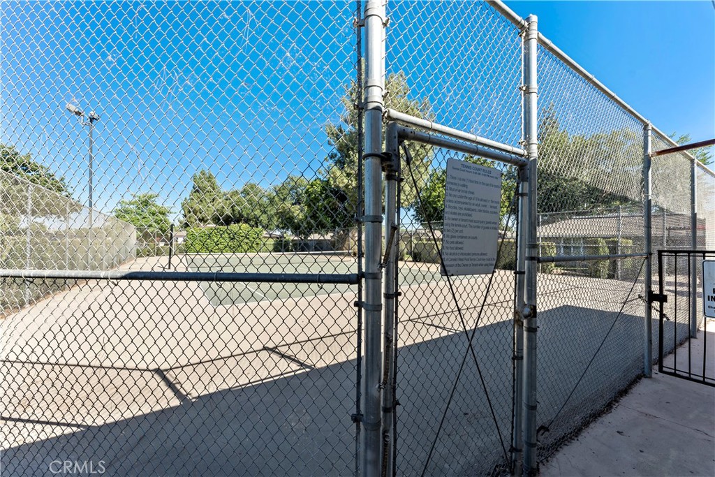4504 N Valentine, Fresno, CA 93722