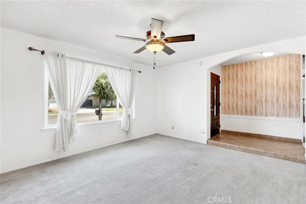404 Fall, Madera, CA 93637