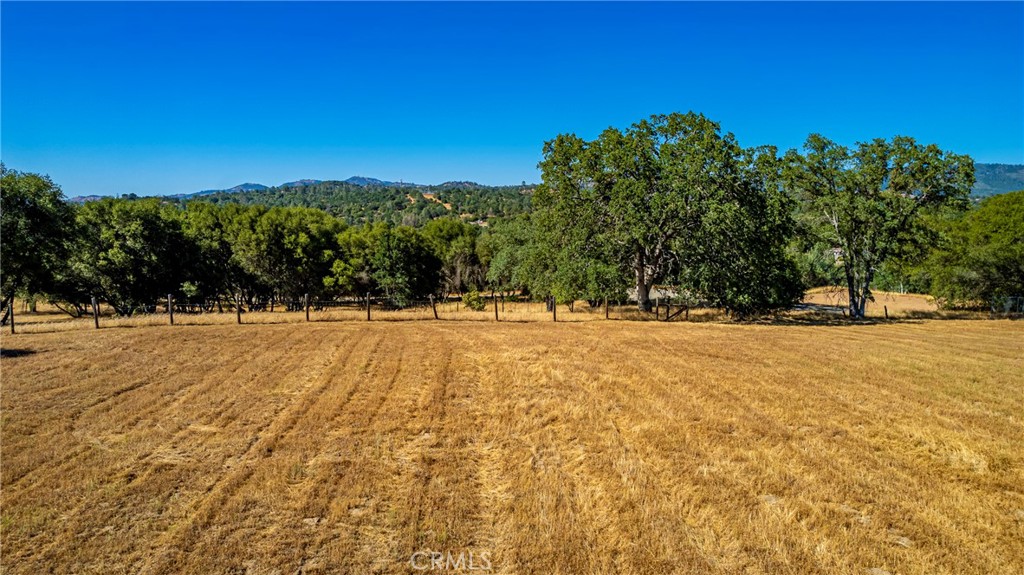 1 Chukchansi Rd, Coarsegold, CA 93614