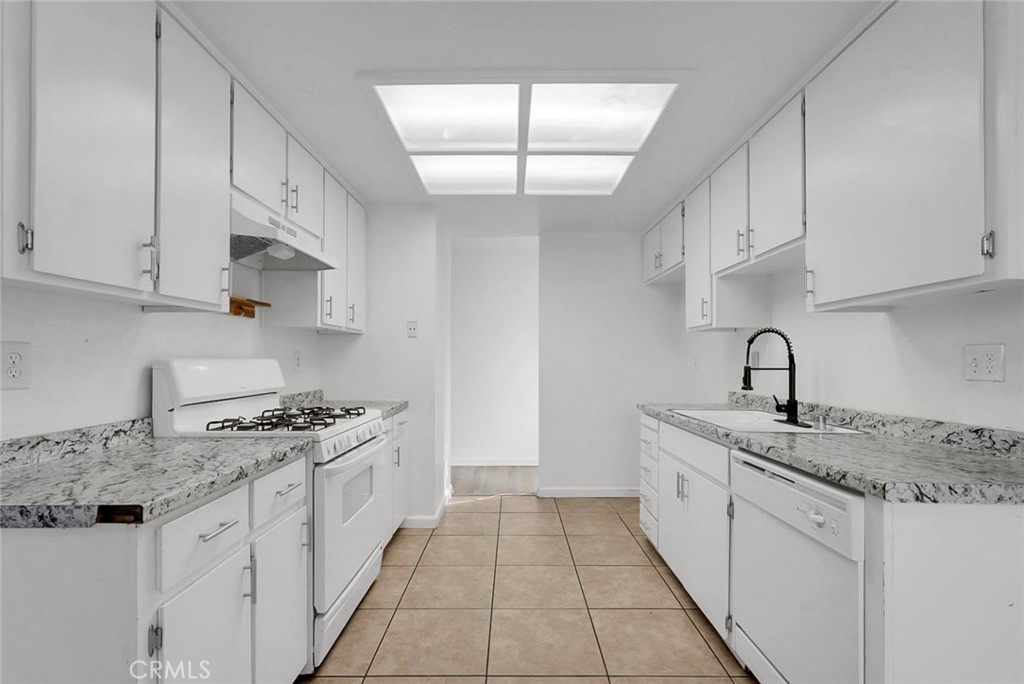 2122 Harrison Ct, Chowchilla, CA 93610