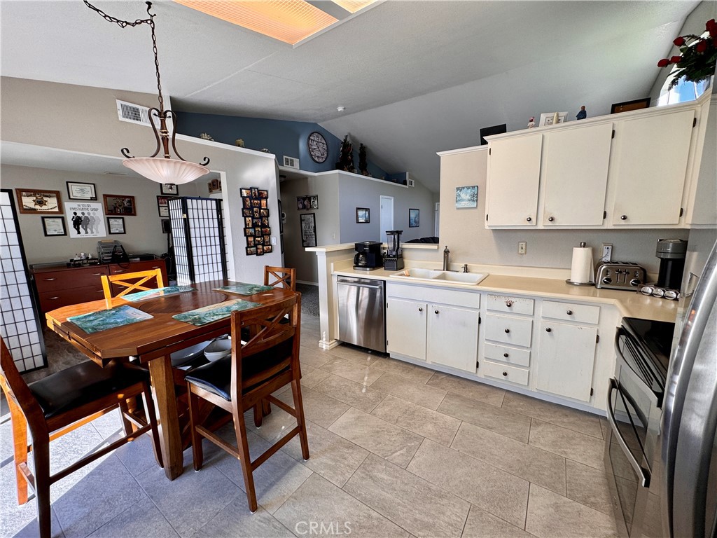 240 Gelf, Modesto, CA 95357